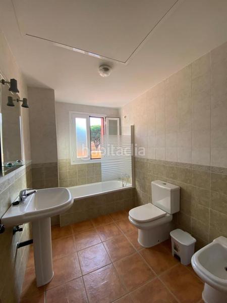 Foto b8c8ba6e-2e7a-478f-9e6d-a79114852465. Chalet avec chauffage parking piscine dans La Barrosa Chiclana de la Frontera