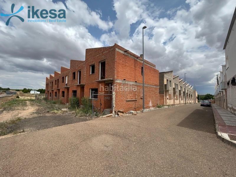 Foto 4a7e99ac-b322-47f8-a3ae-39cb468800c5. Terreno residencial venta de casas adosadas en construcción wip en la albuera badajoz en Albuera (La)