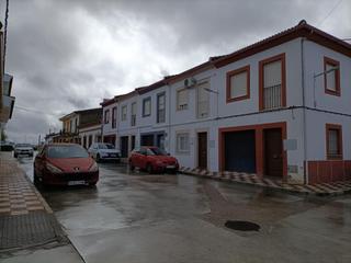Maison à Fuente Palmera. Venta de casa sin posesión en fuente carreteros córdoba