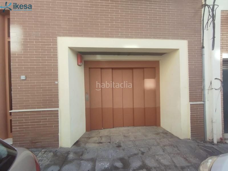 Foto 88fbe326-5efd-4beb-b492-af760e112ff1. Aparcament cotxe a La Hispanidad - Verdeluz Huelva