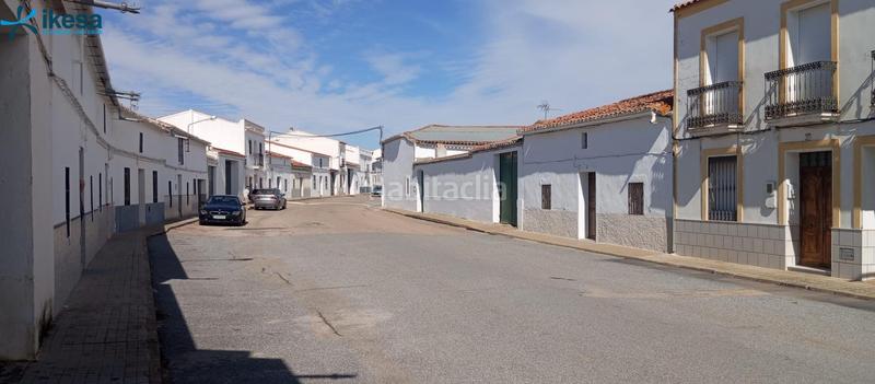 Foto 4cf59694-cbeb-44e9-88f6-c76370754c36. Casa adossada amb aparcament a Ahillones
