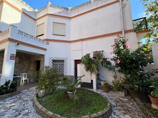 Chalet à Paseo Marítimo - San José - La Laguna. Chalet en cadiz capital