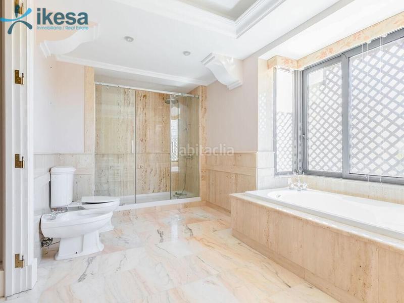 Foto a84d270d-d1fa-479b-81e2-d96fe8eca05e. Chalet disfruta del lujo y la comodidad en tu hogar ideal chalet en Islantilla