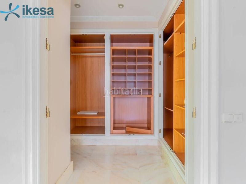 Foto f070e7b6-4553-4fde-a703-664bfe9dd958. Chalet disfruta del lujo y la comodidad en tu hogar ideal chalet en Islantilla