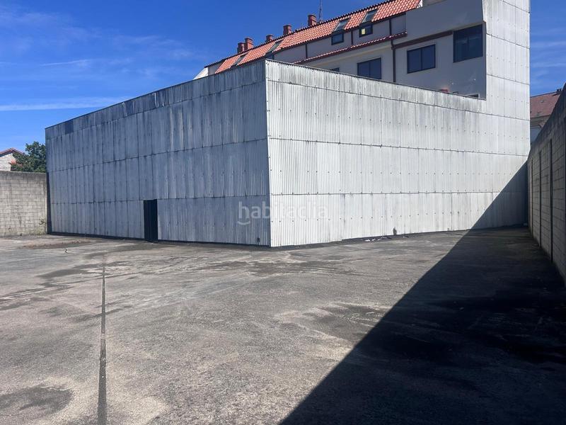 Foto 6fb0b689-f367-4748-ac1d-b0d526fd9bfc. Local comercial en cabadiña da 7 amplio bajo con altura en Soutomaior