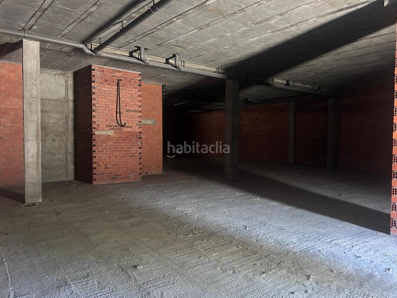 Foto 72cf95b0-2f83-4e3b-bc96-eeb376433da4. Local comercial en cabadiña da 7 amplio bajo con altura en Soutomaior