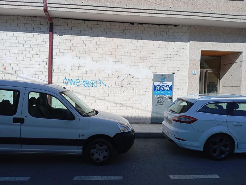 Foto e0af7748-b843-4f39-8e93-bfae0958393b. Local comercial en cabadiña da 7 amplio bajo con altura en Soutomaior