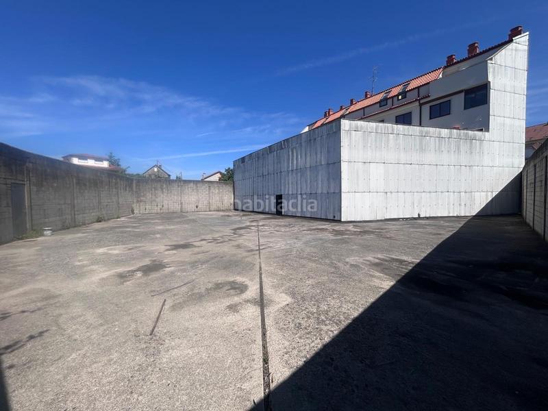 Foto f23a44aa-515c-4c80-a1d6-ab9301568587. Local comercial en cabadiña da 7 amplio bajo con altura en Soutomaior