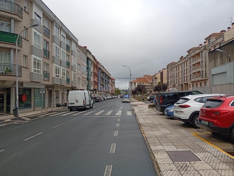 Foto a92c755a-a650-43d0-9102-cbb04bd5582b. Local commercial dans Lalín