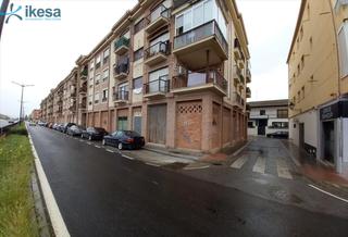 Geschäftsraum in Santa Fe. Venta de local en avda. palos de la frontera  santa fe granada