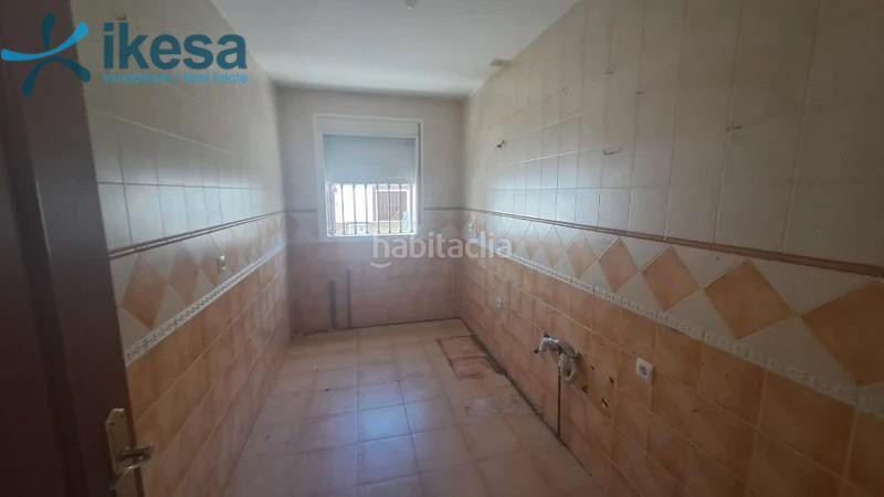 Foto bc25dde7-f698-476d-a198-6f4a1b3da8cb. Semi detached house with parking in Escacena del Campo