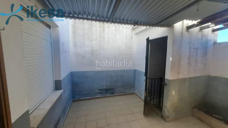 Foto eeedbd85-eb90-4479-bd4b-511ec0ad3873. Semi detached house with parking in Escacena del Campo
