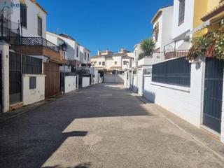 Casa a Ogíjares. Venta de casa adosada en urbanización los monteros  ogíjares gra