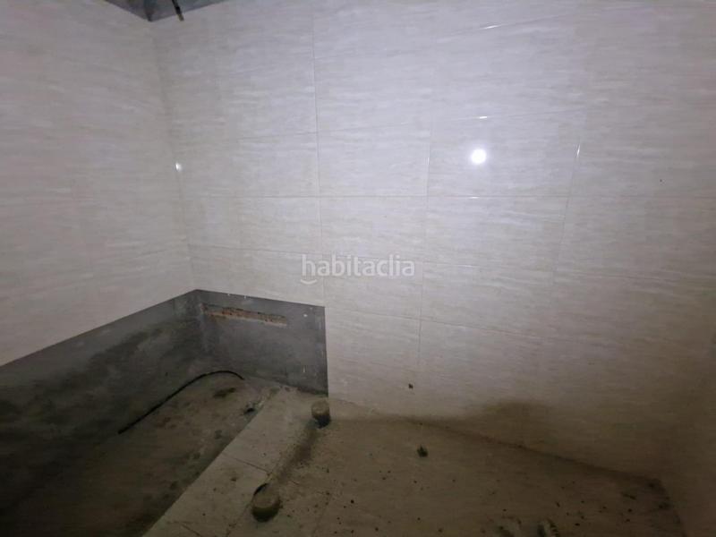 Foto 094b1fbb-49ac-4f6e-8112-58e1eaf89e7e. Edifici a estrada vella-sta mariña a Rosal (O)