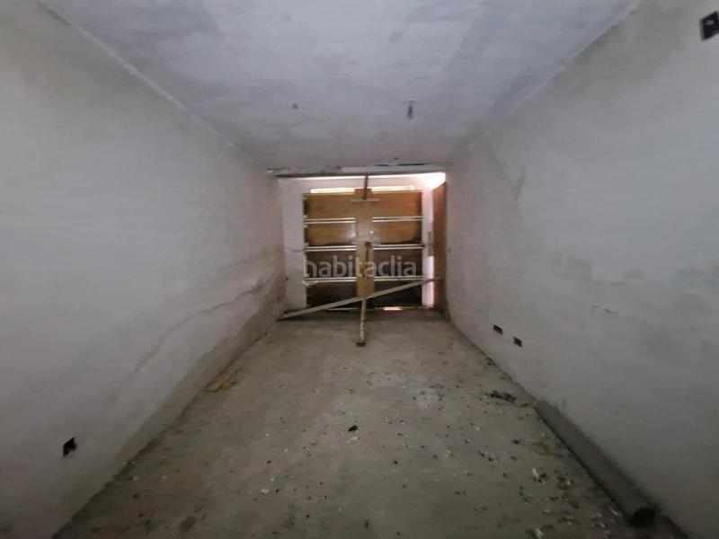 Foto 6cf85ecd-6d89-4742-b369-3c6aded4fa21. Edifici a estrada vella-sta mariña a Rosal (O)