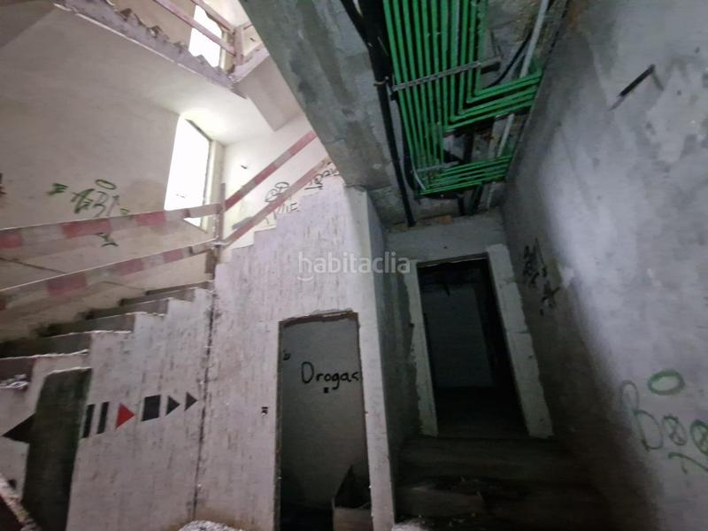 Foto 72defd05-aed5-4227-9fa9-edd123c1efa2. Edifici a estrada vella-sta mariña a Rosal (O)