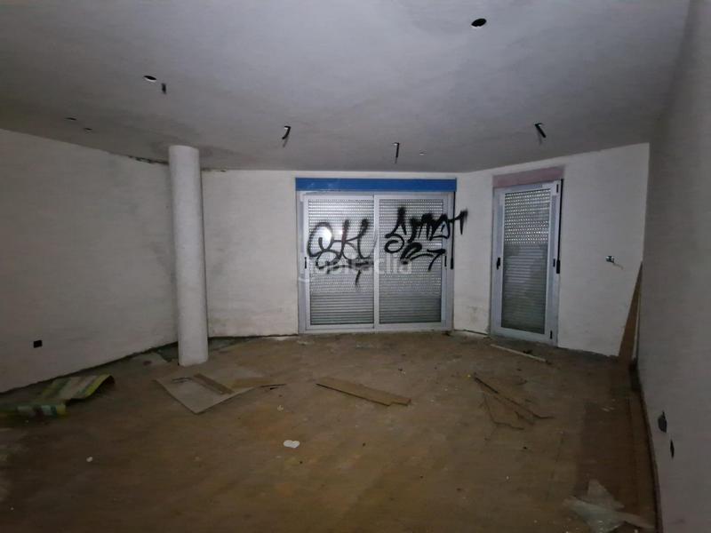 Foto 99801454-d720-42f6-9ef5-80254ee6f12f. Edifici a estrada vella-sta mariña a Rosal (O)