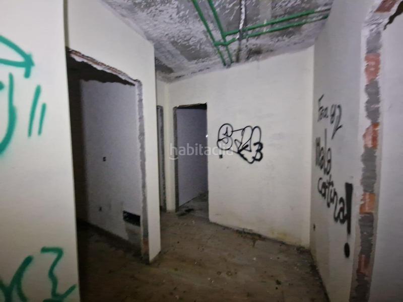 Foto d18c9b5a-0d05-4f35-83c0-701f41b0b551. Edifici a estrada vella-sta mariña a Rosal (O)