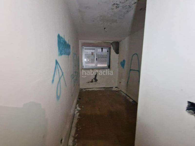 Foto d8ed27aa-d8eb-4bbb-ad17-f2c7f3f4d8d1. Edifici a estrada vella-sta mariña a Rosal (O)