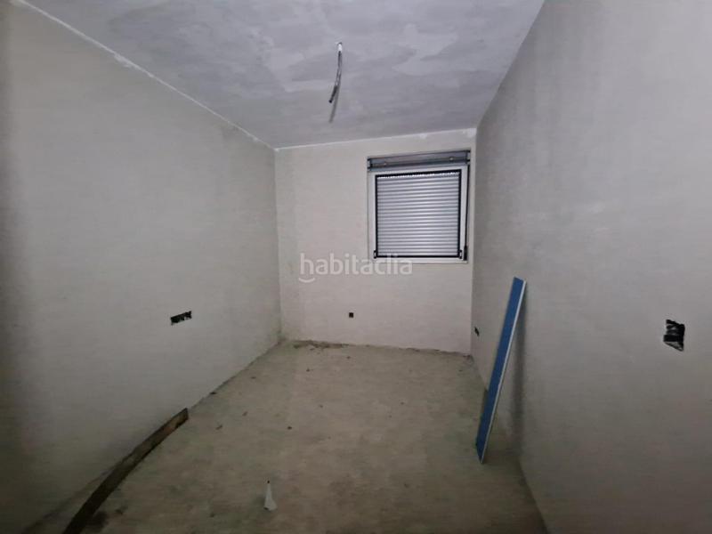 Foto db57f198-01a0-44dd-85db-71ca0cc03102. Edifici a estrada vella-sta mariña a Rosal (O)