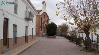 Semi detached house in Malcocinado. Venta de casa en calle primero de mayo  malcocinado badajoz