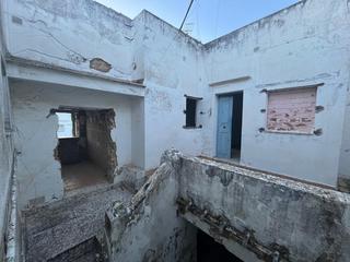 Maison à Medina - Sidonia. Edificio en ruinas con solar de 407m