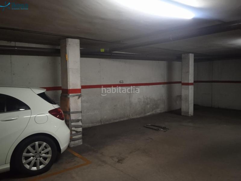 Foto cbd0e069-06ae-4db8-891b-d91ba65ab5d0. Parking voiture dans Norte Mérida