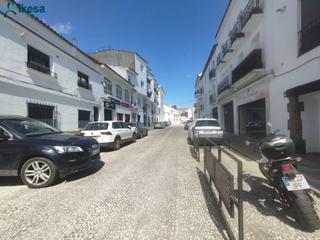 Pis a Aracena. Venta de piso en aracena  huelva. activo inmobiliario sin posesi