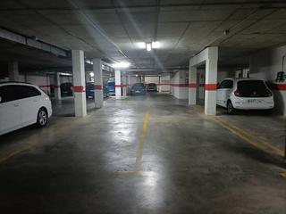 Parking coche en Colores -  Entreparques