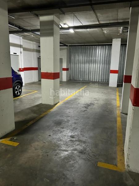 Foto e1918424-7ce7-4618-aa77-53277a144f57. Parking coche venta de plaza de garaje en Parque Alcosa Sevilla