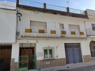 Casa a Baza. Venta de casa en baza granada