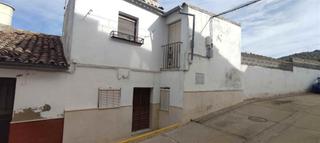 Maison jumelée à Constantina. Venta de adosado en constantina, sevilla