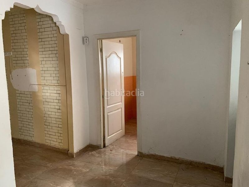 Foto bd3a2648-105d-43e1-baf2-edf30bd4711a. Piso en Muelle Ceuta