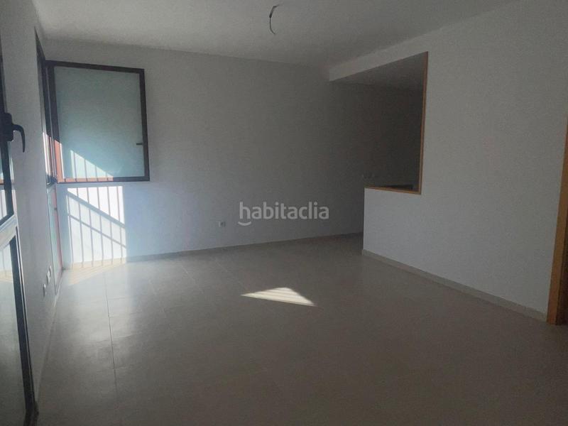 Foto 3e793c61-ee66-49cc-a45f-6a077f0603a1. Piso venta de piso badajoz en Burguillos del Cerro