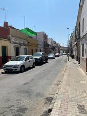 Casa a Coria del Río. Venta de casa adosada en calle virgen de la salud, coria del río