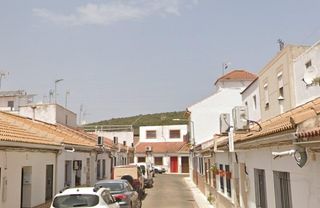 Maison à Posadas. Venta de casa adosada sin posesión en posadas  córdoba