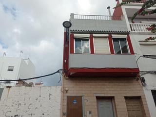 Maison jumelée à Casco Antiguo. Casa semicentrica
