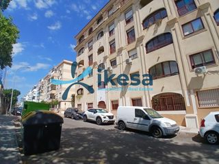 Casa  Calle calle de la paloma. Venta de apartamento dúplex benalmádena, málaga