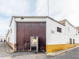 Local commercial à Puerto Serrano. Amplio local comercial en venta en puerto serrano