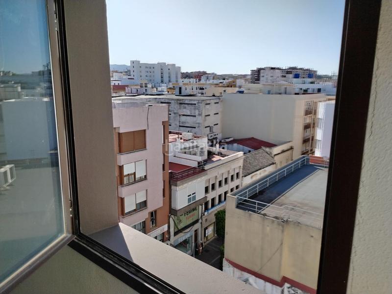 Foto 37372507-5c2b-494b-b67d-b0e7a91dc5d1. Oficina  en general primo de rivera en Casco Antiguo Algeciras