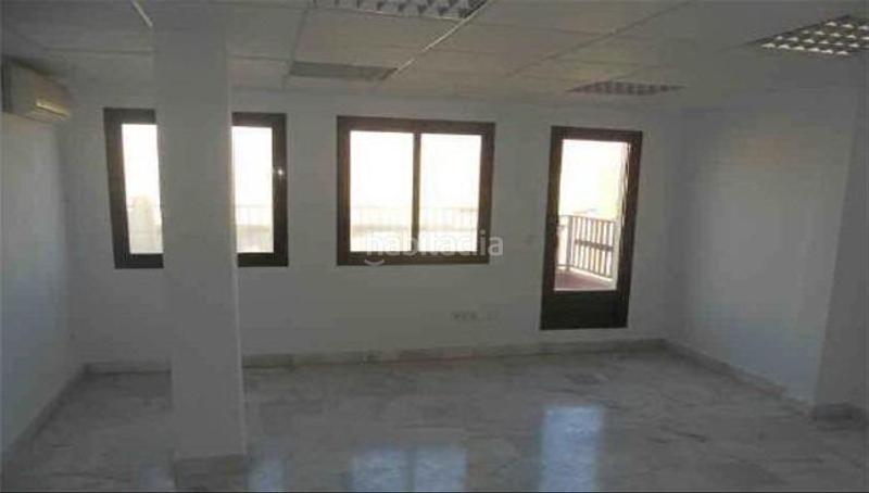 Foto e643b4e2-a7bc-4302-bdf8-fd2b5462d189. Oficina  en general primo de rivera en Casco Antiguo Algeciras