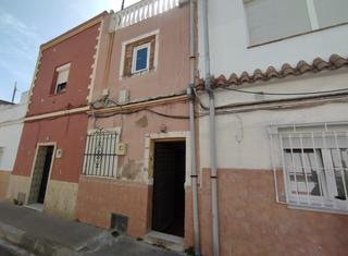 Maison à Pescadores - Saladillo. Casa en venta calle ponce de leon, algeciras