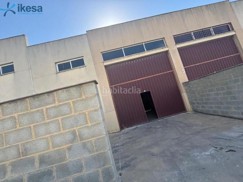 Foto 4a1672a5-0ec2-46da-ba3c-50f693c3c5b1. Bâtiment à usage industriel dans Palma del Condado (La)