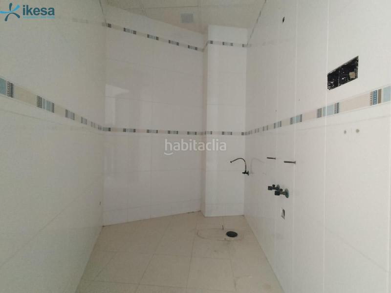 Foto cf375ecf-a221-42c6-8c61-1bd82ffbd850. Piso  próximo a mercadona de avd parque. en Centro Lucena