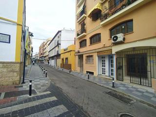 Local commercial à Casco Antiguo. Magnifico local en el centro de algeciras
