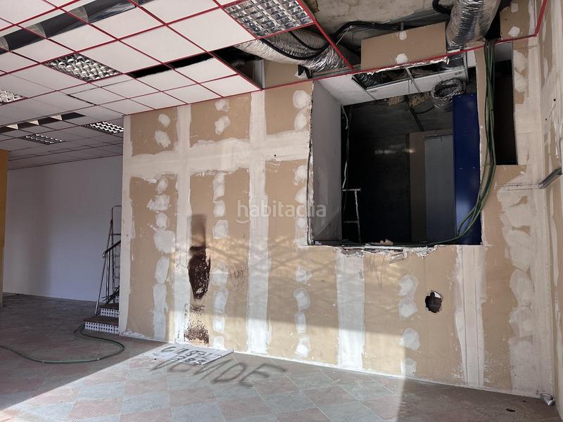 Foto a421be38-ae1a-457b-bdcc-69a4ed3fc01d. Local commercial dans San García Algeciras