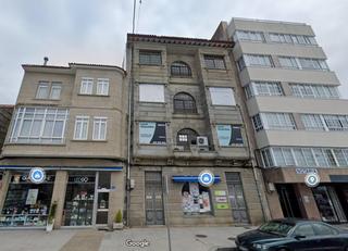 Edifici a Avenida galicia 25. Edificio de oficinas en cambados