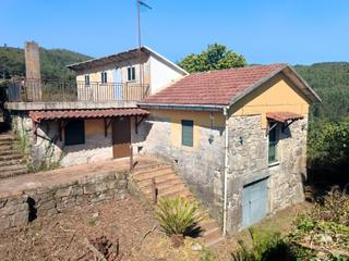 Casa en Lugar san isidro 13. Hermosa casa rústica en san isidro, campo lameiro!