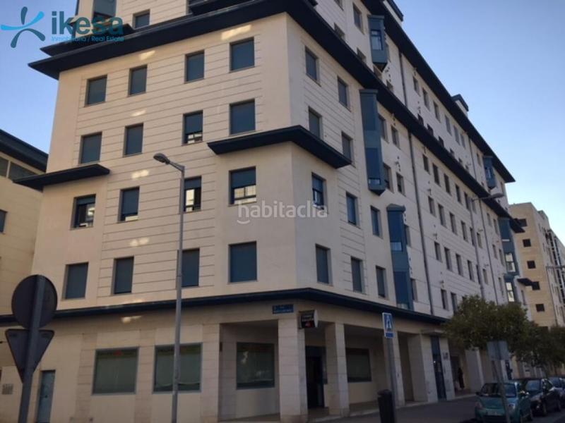 Foto de377775-16ff-426c-878e-d93e524d1781. Aparcament cotxe a Pescadería Huelva