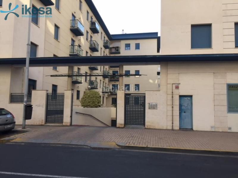 Foto e5a8da4a-01bb-41b8-b1eb-1ab96735f76b. Aparcament cotxe a Pescadería Huelva